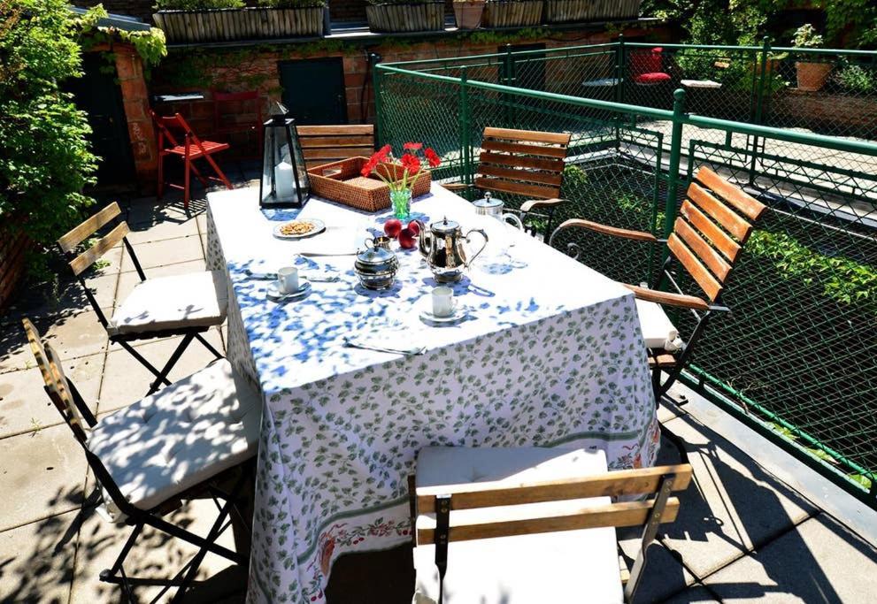 Green Haven Roofgarden Penthouse In Central Area Wina Bagian luar foto